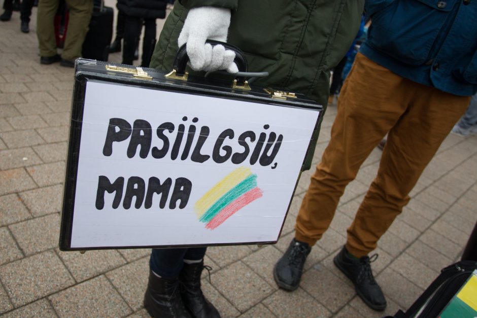 Lietuvoje kyla pavojinga emigracijos banga – bėga profesionalai