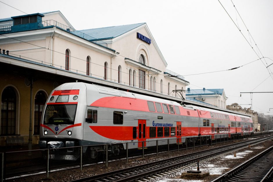 Traukiniai Vilniaus-Kaunas nebeteršia aplinkos
