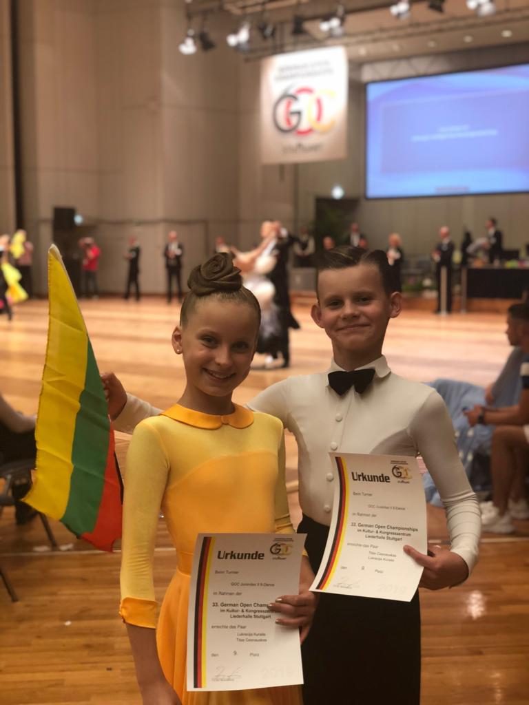 Lietuvos šokėjai varžybose Vokietijoje iškovojo auksą