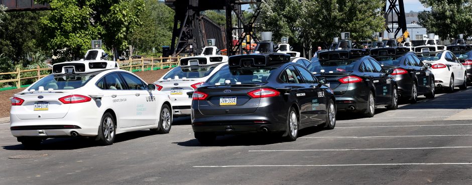 Pitsburge pradeda važinėti „Uber“ automobiliai be vairuotojo