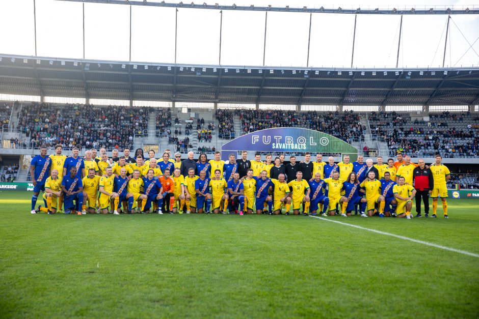 Futbolo šventė Kaune: Lietuvos legendos nenusileido FIFA žvaigždėms