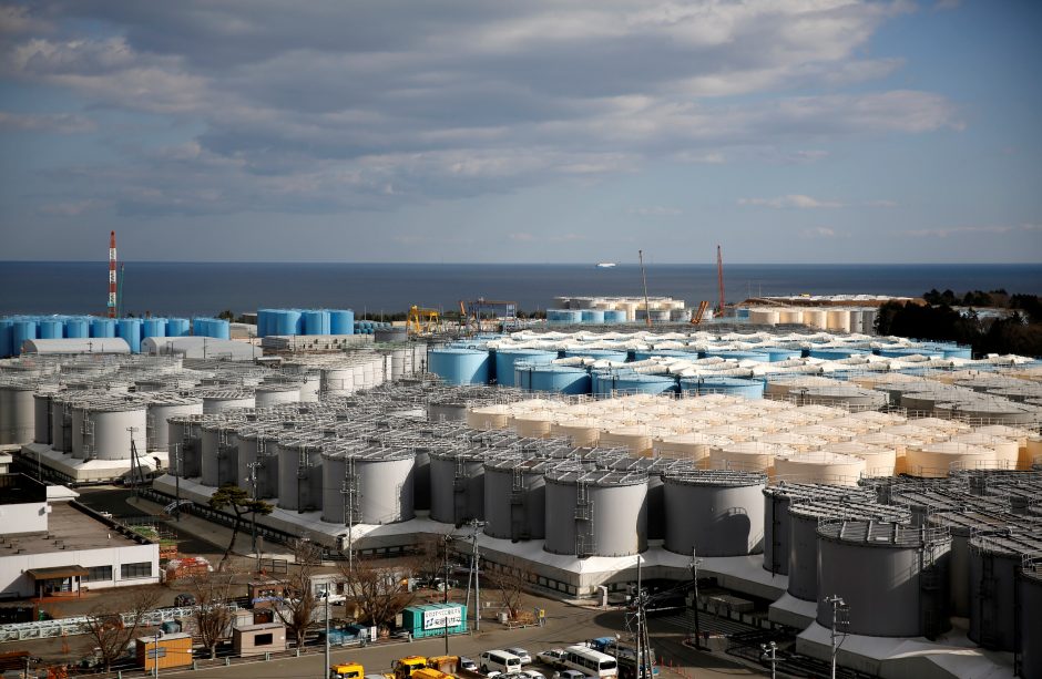 Japonija svarsto, ką daryti su užterštu Fukušimos AE vandeniu