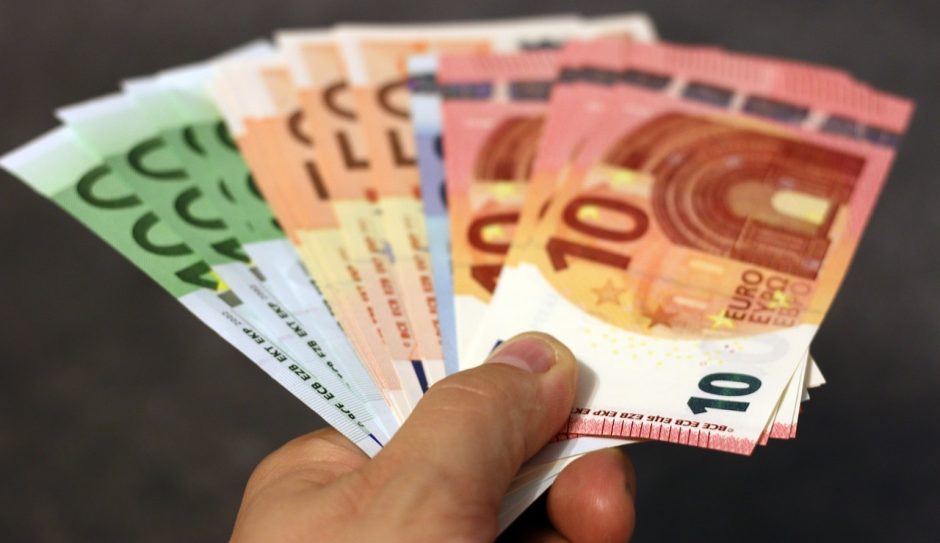 Finansų ministerija vidaus rinkoje pasiskolino 85 mln. eurų