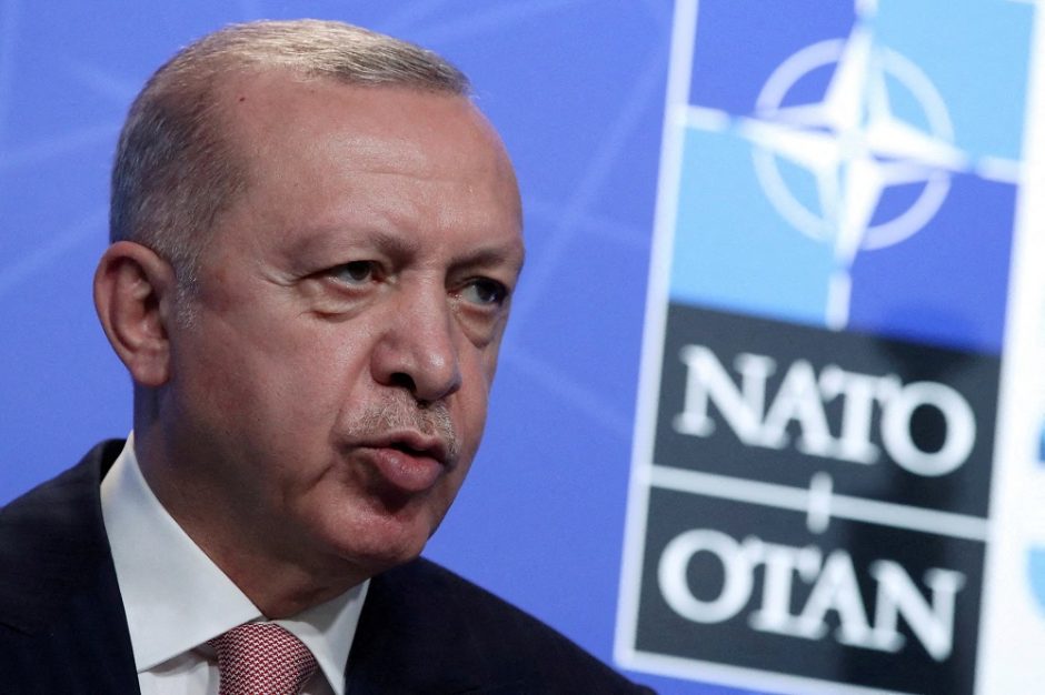 Turkijos prezidentas sako „ne“ Švedijos ir Suomijos siekiui įstoti į NATO
