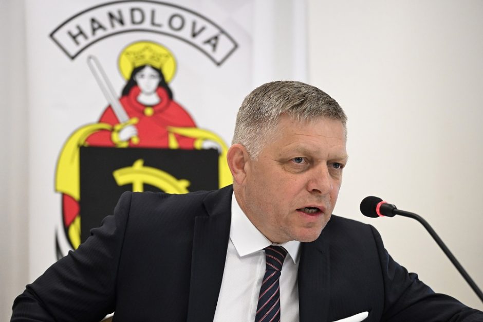 ES vadovai, Vengrijos, Lenkijos premjerai smerkia ataką prieš R. Fico