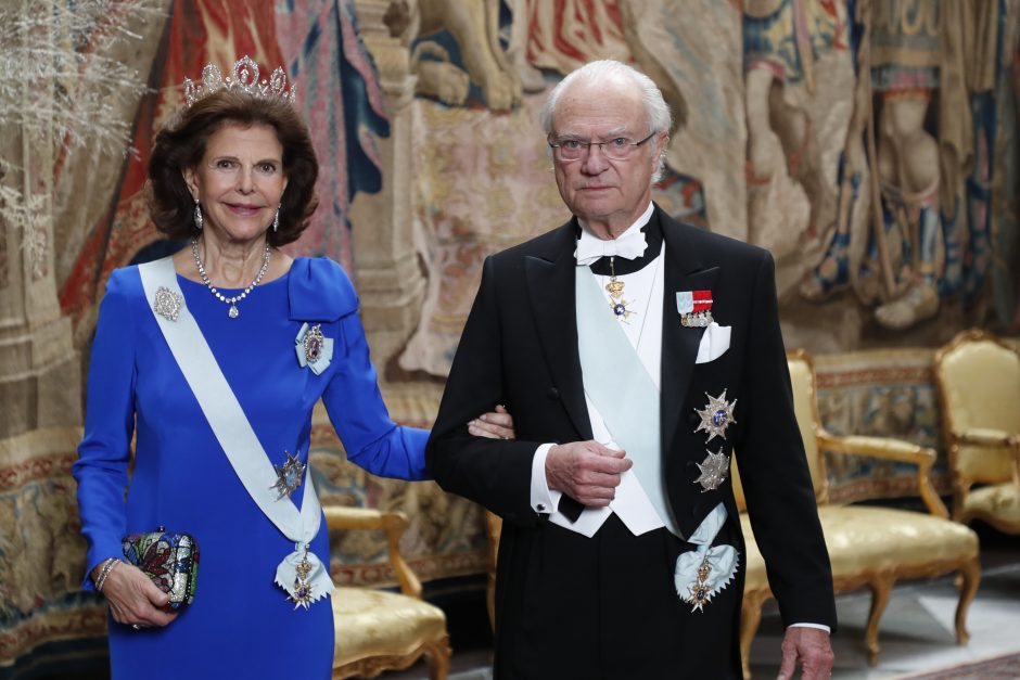 Švedijos karalius Carlas XVI Gustafas aštuntą kartą tapo seneliu