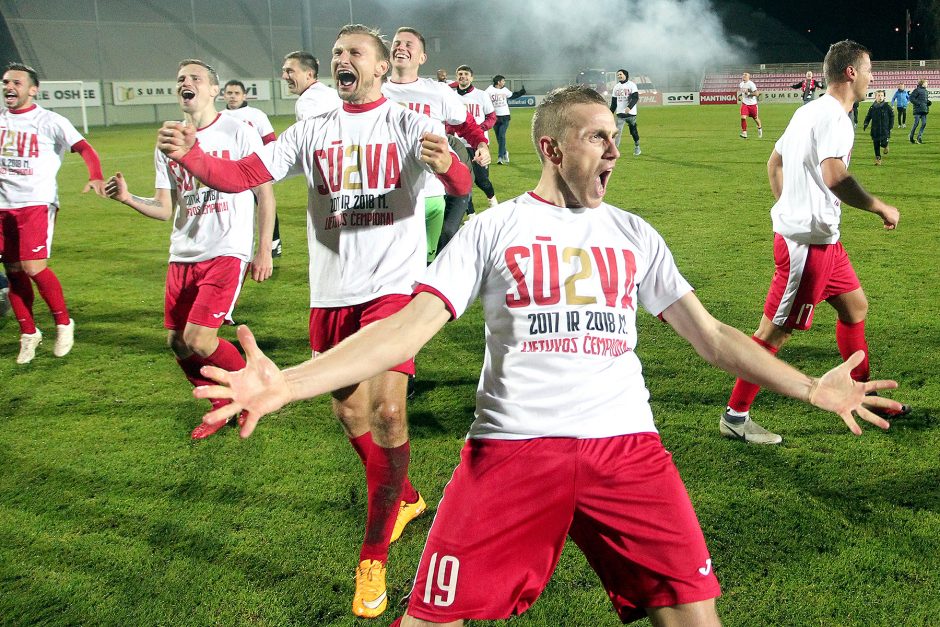 „Sūduvos“ futbolininkai sutriuškino „Atlantą“ ir apgynė Lietuvos čempionų titulą