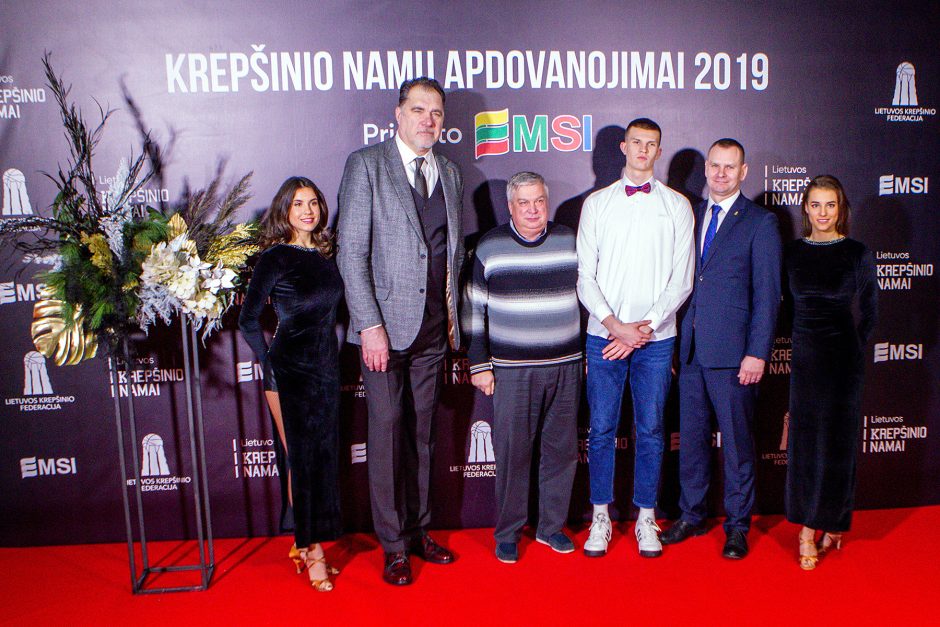 Geriausi 2019 metų Lietuvos krepšininkai – D. Sabonis ir G. Petronytė