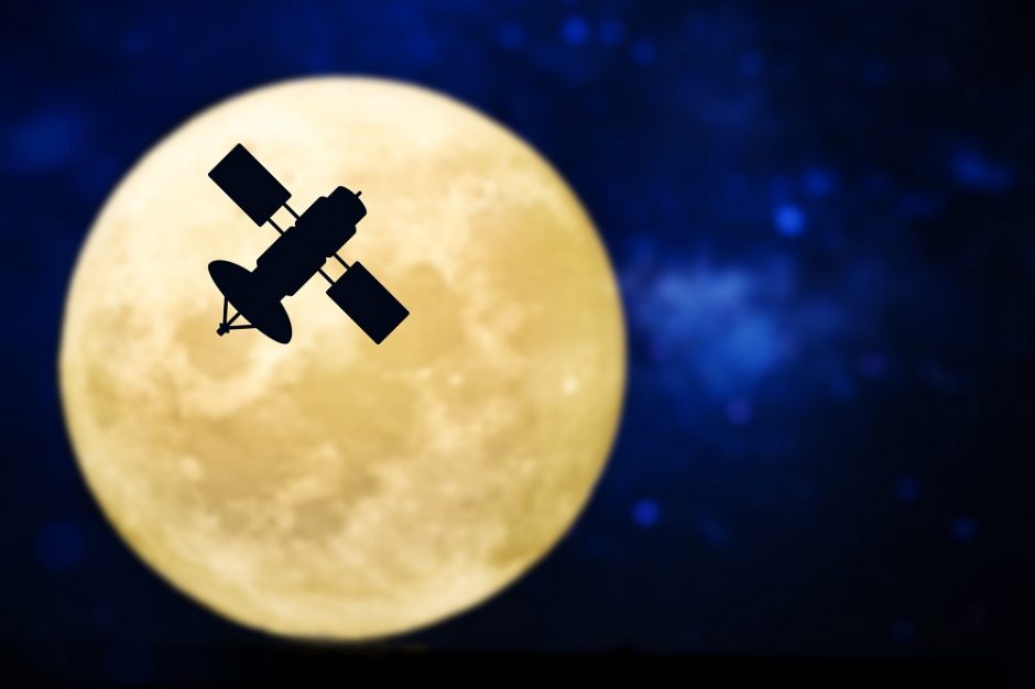 JAE ketina 2024 metais į Mėnulį paleisti nepilotuojamą kosminį laivą