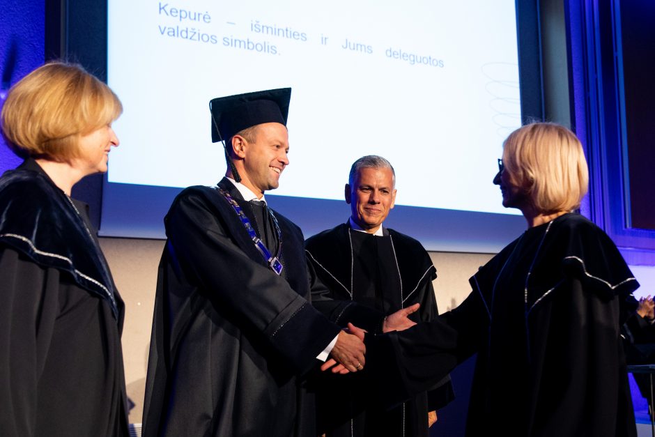 Inauguruotas naujas ISM Vadybos ir ekonomikos universiteto rektorius D. Misiūnas
