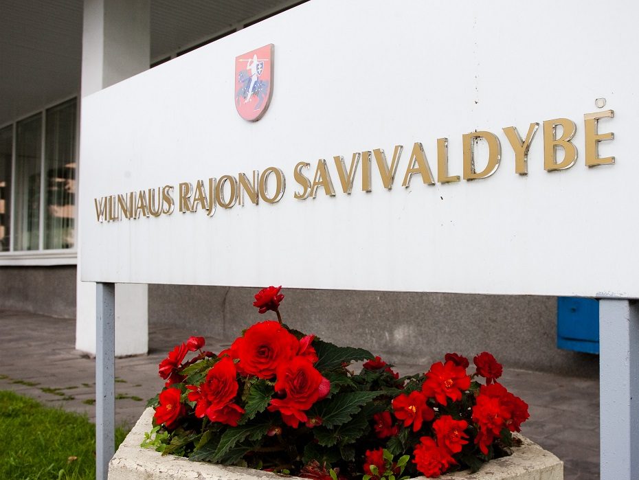 Teismas atmetė Vilniaus rajono savivaldybės skundą dėl iškabos lenkų kalba draudimo