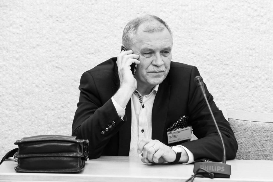 Mirė buvęs Lietuvos ambasadorius Rusijoje R. Šidlauskas
