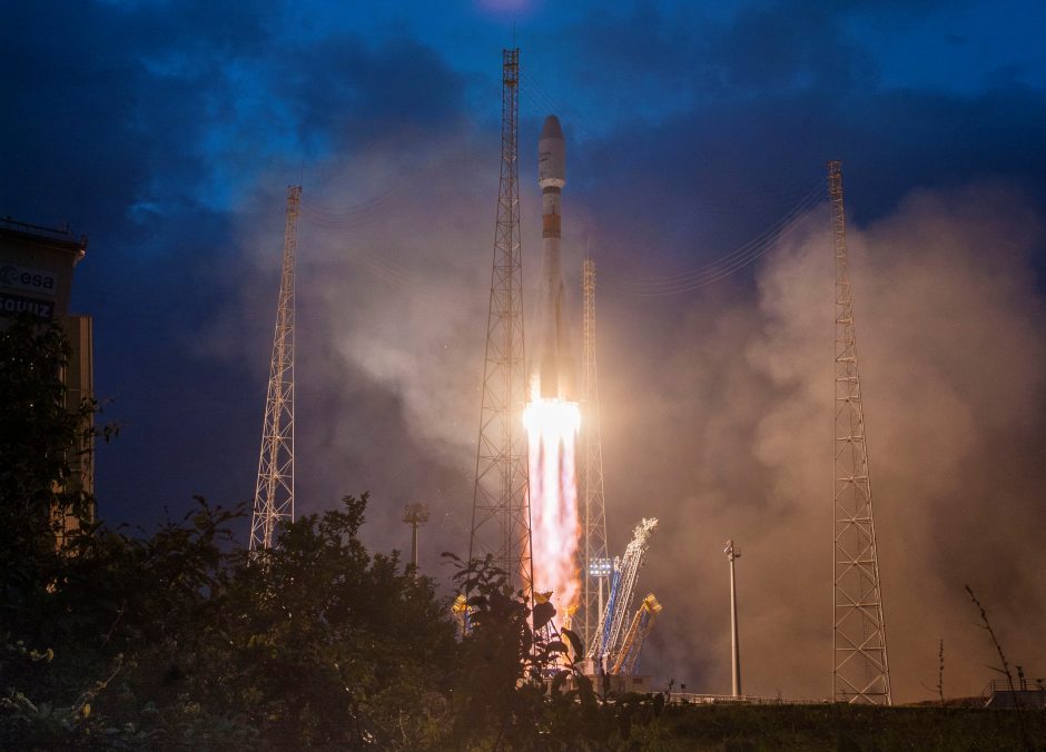 Rusijos raketa iškėlė į orbitą šešis britų palydovus