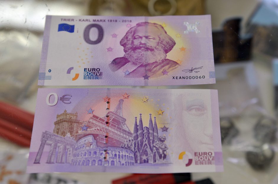K. Marxo tėvynėje nulinio nominalo euro banknotai sulaukė netikėto susidomėjimo