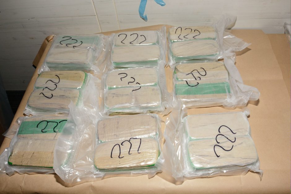 JK policija išaiškino didžiausią šalyje narkotikų kontrabandos tinklą