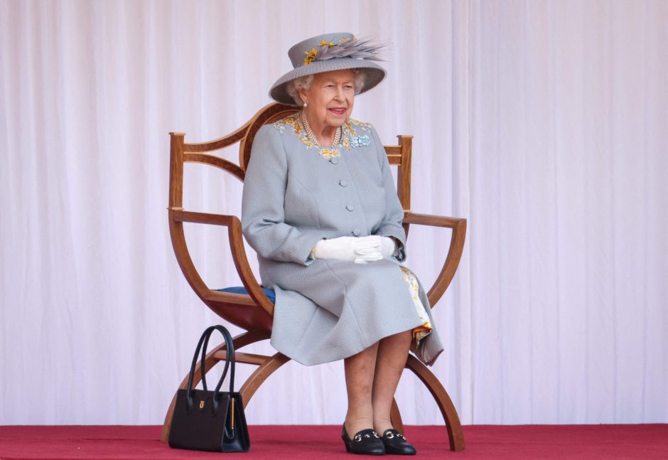 Karalienė Elizabeth II mini oficialųjį gimtadienį