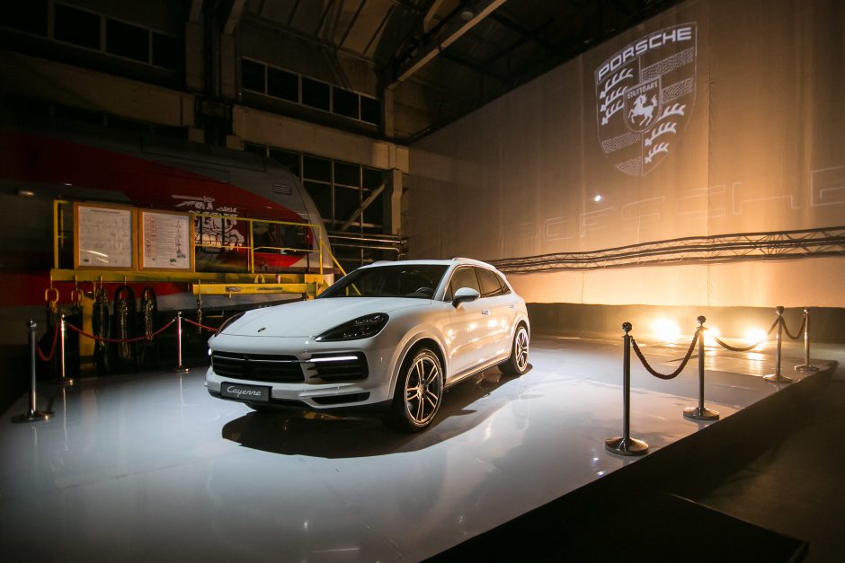 Lietuvoje –  naujausio „Porsche Cayenne“ premjera