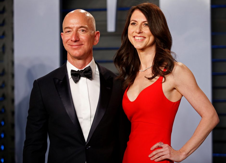 „Amazon“ įkūrėjas su žmona pasiekė brangiausią istorijoje skyrybų susitarimą