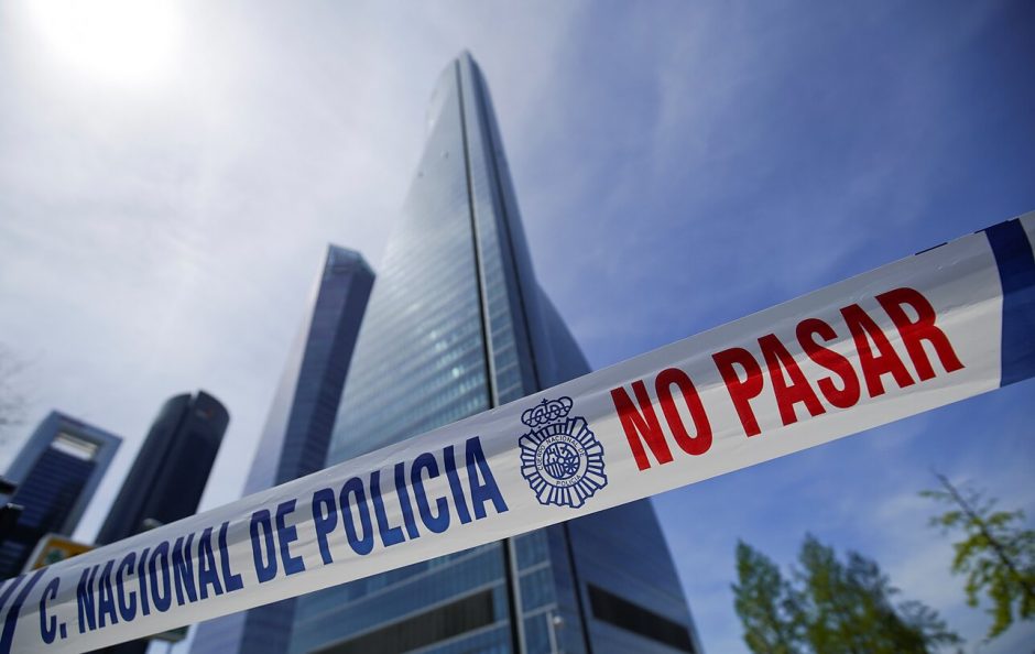 Madrido dangoraižis su ambasadomis evakuotas dėl grasinimo susprogdinti bombą