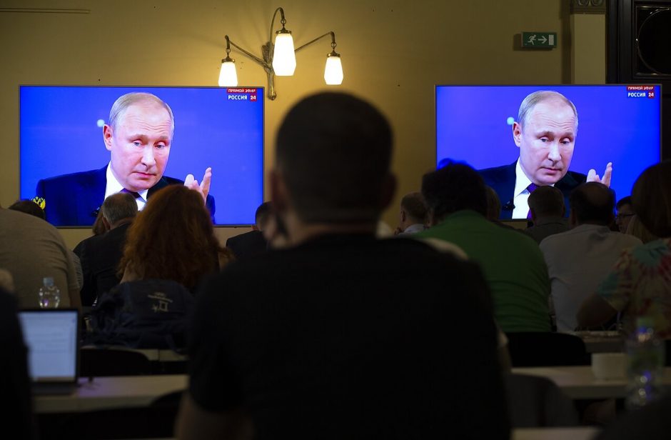 V. Putinas tiesioginiame eteryje aiškinosi, kada Rusijoje pagerės gyvenimas