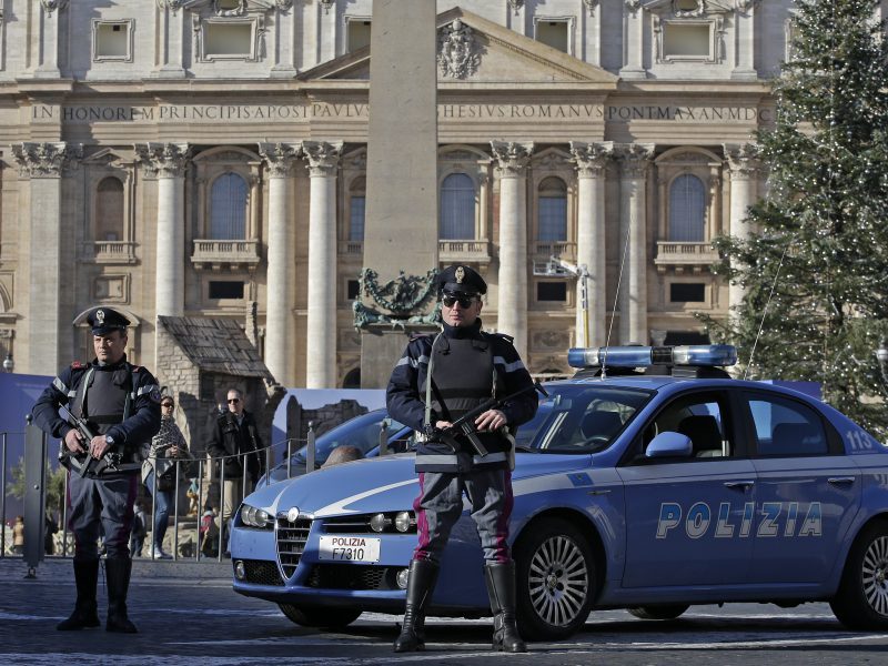 Sėkminga operacija: Italijoje sulaikyta daugiau kaip 120 mafijos narių