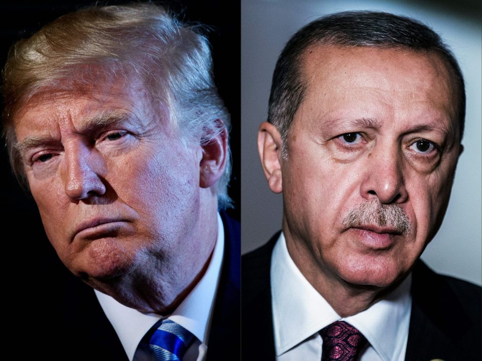 Diplomatinis ginčas padeda R. T. Erdoganui kaltę dėl ekonominių problemų suversti JAV