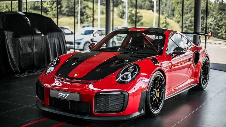 Lietuvis įsigijo greičiausią kada nors pagamintą „Porsche 911“