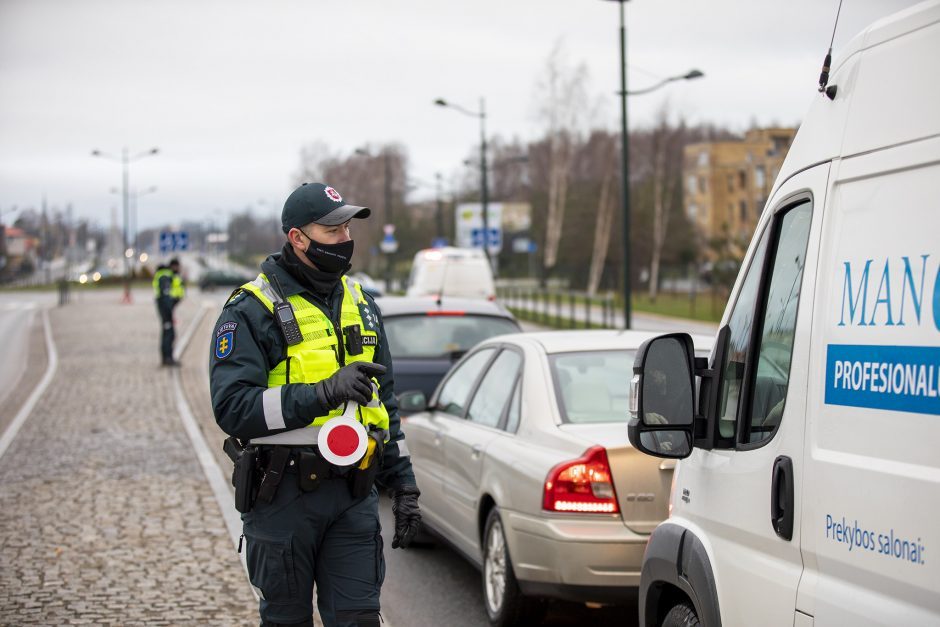 Klaipėdiečius vėl stabdė patikros postai: policija apgręžė apie pusšimtį vairuotojų