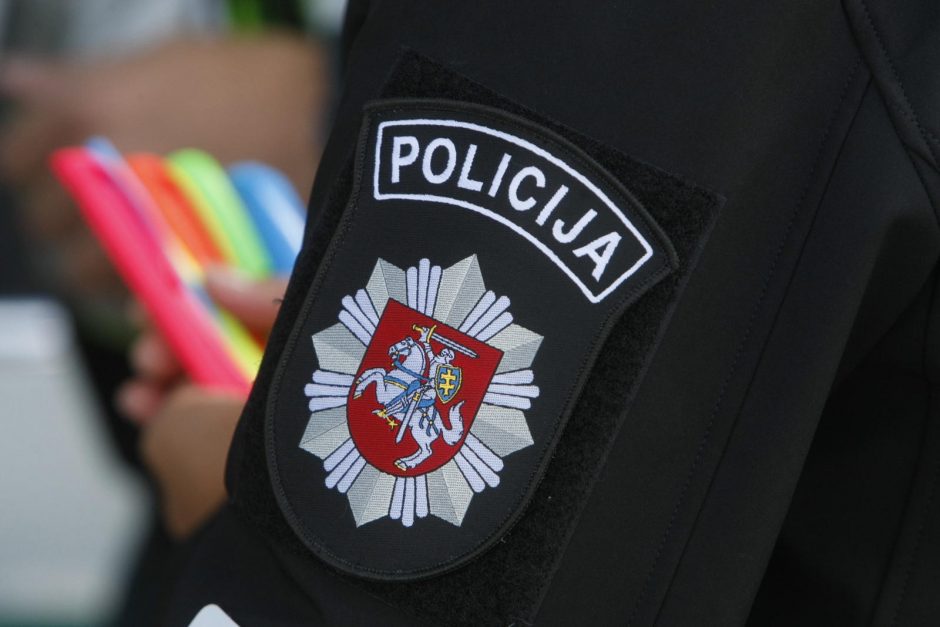 Kaune sulaikytas policijos tyrėjas įtariamas iš prostitucija besivertusių asmenų reikalavęs kyšio