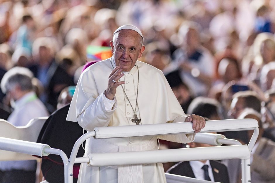 Popiežius nuo rugsėjo atnaujins riboto dydžio audiencijas
