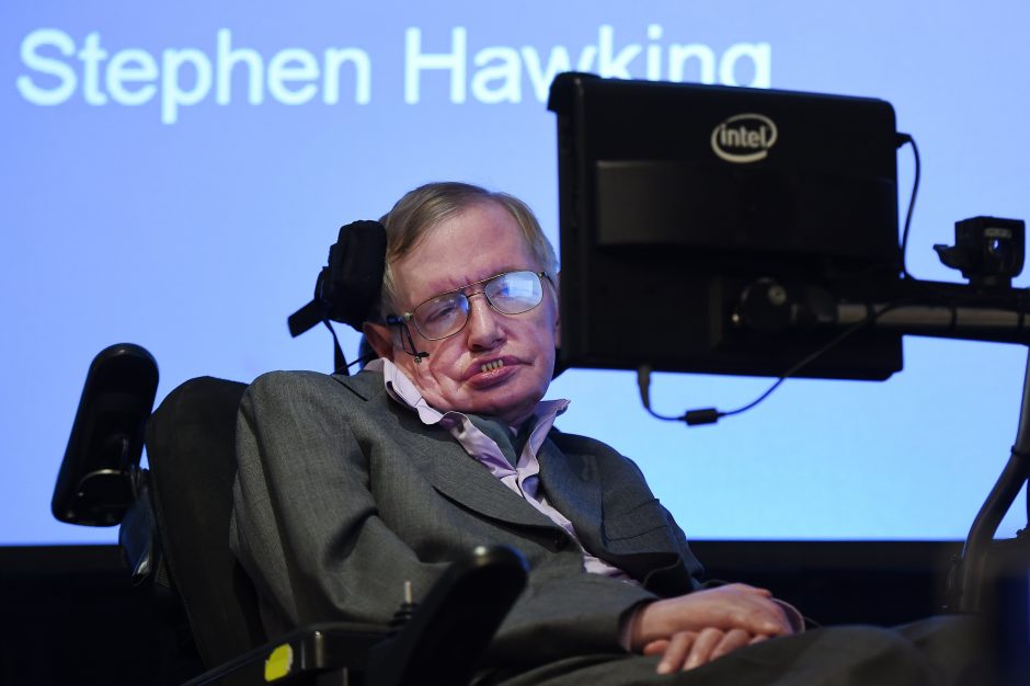 Išleista knyga su garsiojo fiziko S. Hawkingo mintimis