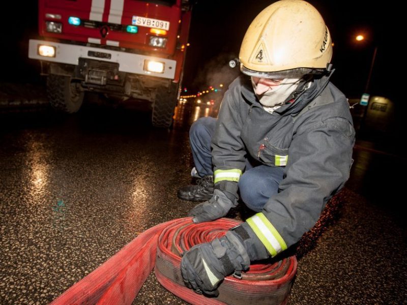 Nelaimė Panevėžyje: paryčiais kilo gaisras gyvenamajame name