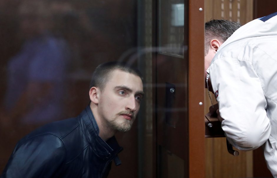 Rusijos įžymybės reiškia paramą kalinamam aktoriui