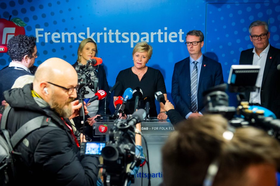 Norvegijos populistai traukiasi iš koalicijos dėl sprendimo grąžinti į šalį IS našlę