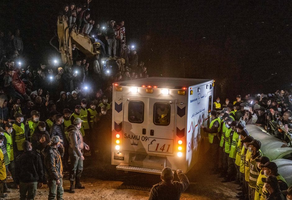 Maroko gelbėtojams nepavyko išgelbėti į šulinį įkritusio ir ten penkias dienas išbuvusio penkiamečio