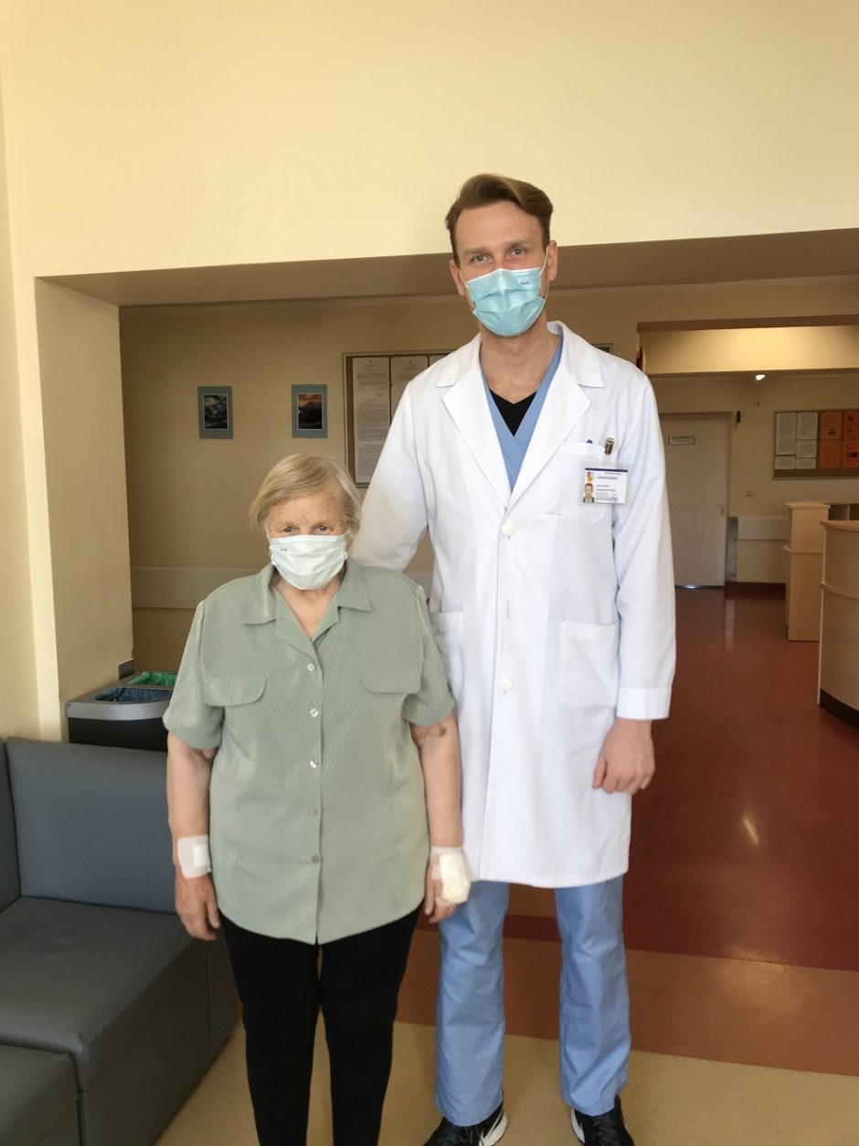 Kauno klinikose – pirmoji aortos vožtuvo implantacija neužmigdant paciento
