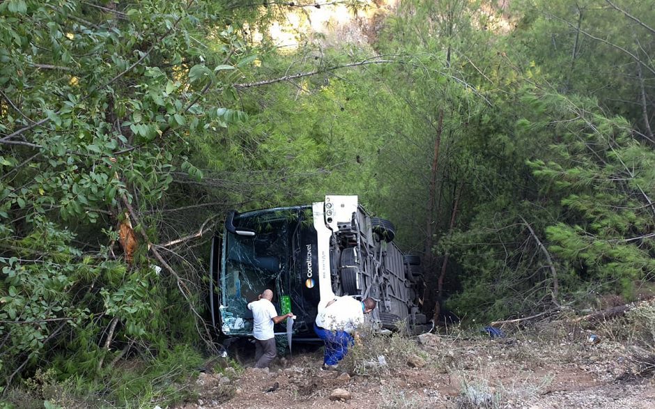 Nelaimė Turkijoje: per autobuso avariją sužeisti 25 turistai