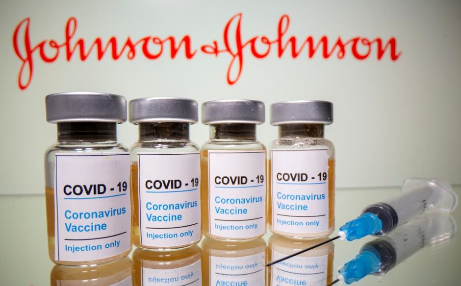 A. Dulkys: skiepijimas „Johnson & Johnson“ vakcina kol kas nebus pradėtas