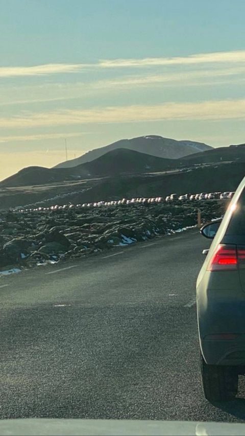 Lietuvis iš arti stebi Islandijos ugnikalnį: baisu, bet kažkas ten labai traukia
