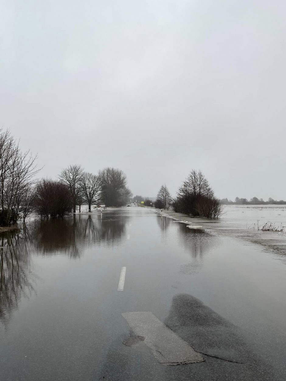 Klaipėdos rajone potvynis traukiasi, Šilutės rajone vanduo kyla