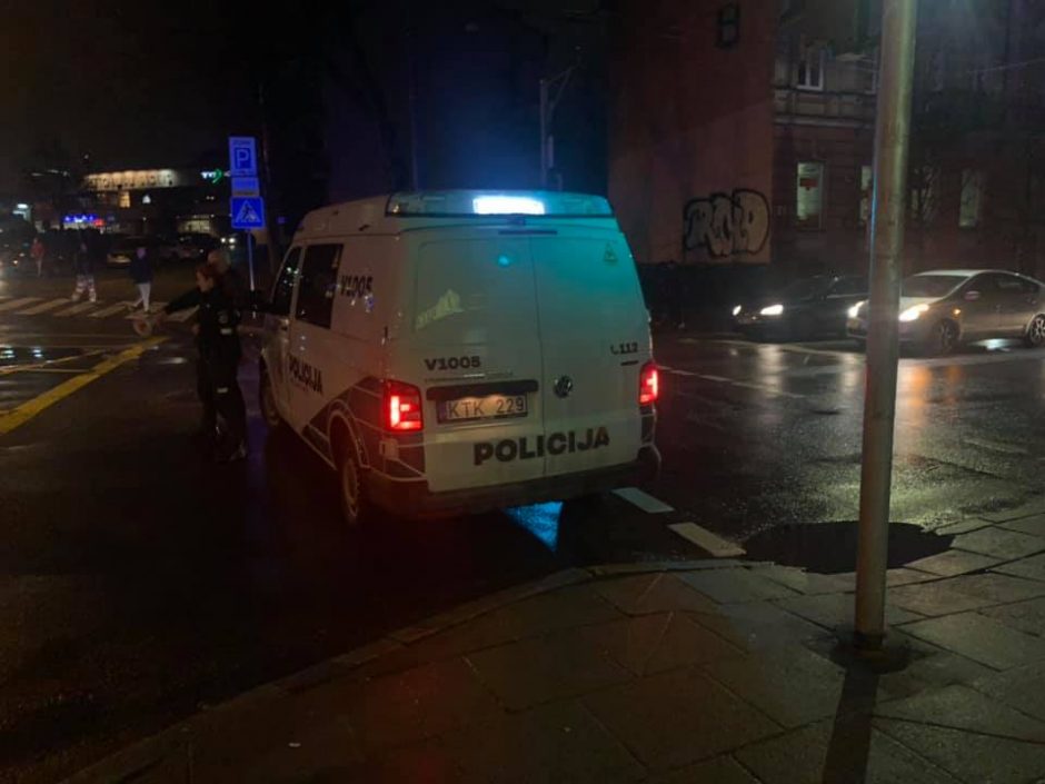 Vilniuje elektros stulpas užgriuvo ant vyro: jam sutrenkta galva, lūžo kaulai