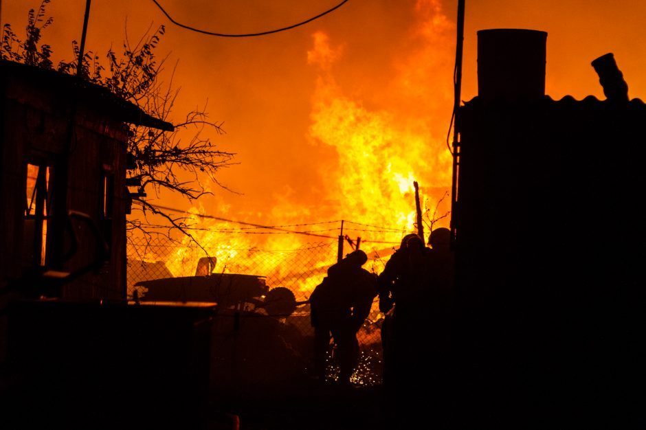 Ignalinos rajone gaisro metu apdegė senolė, kuri mirė pakeliui į ligoninę
