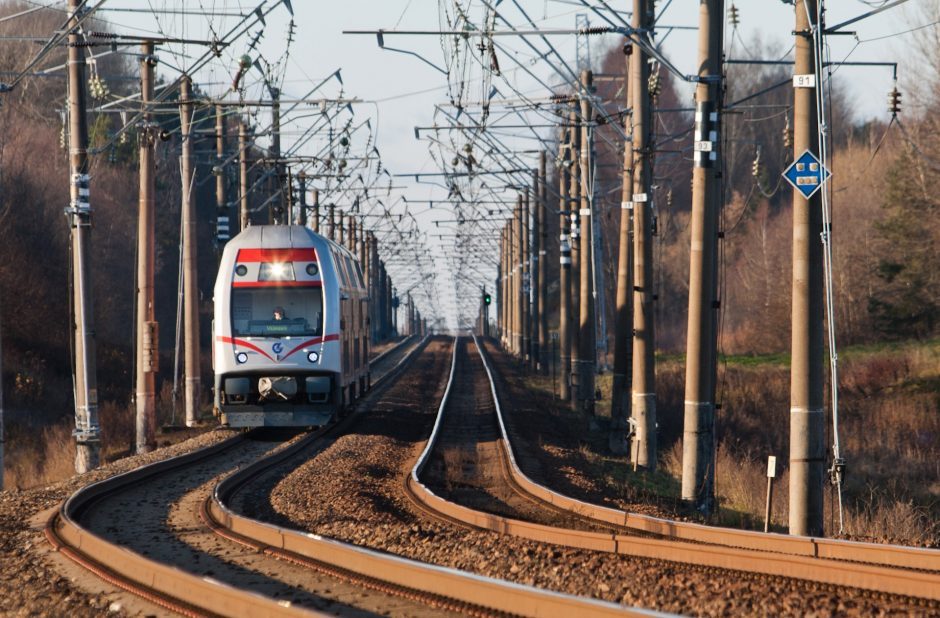 Svarbu keliaujantiems: atnaujinami traukinių tvarkaraščiai, siūloma 40 reisų į Kauną
