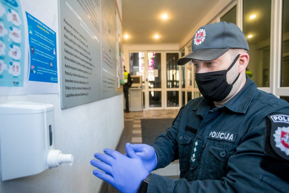 Kauno policija kovoja ne tik su virusu: didžiausi iššūkiai ir pokyčiai per karantiną