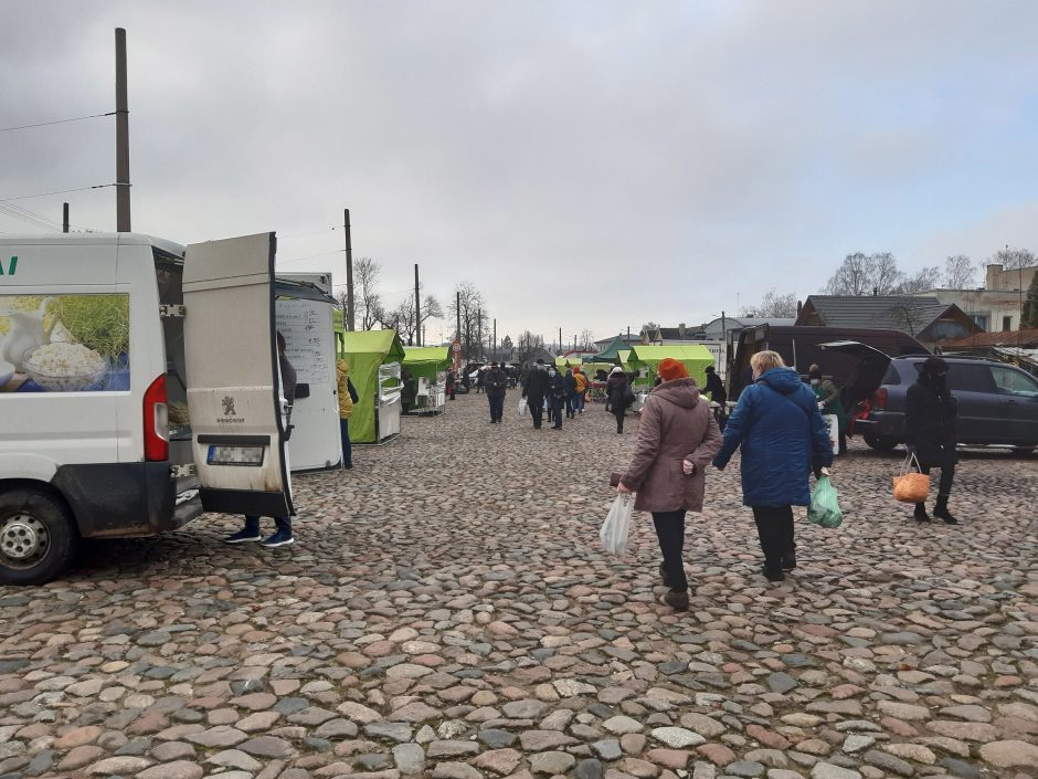 Ūkininkų turgeliuose Kaune – įspėjimai ir nuobaudos dėl karantino pažeidimų