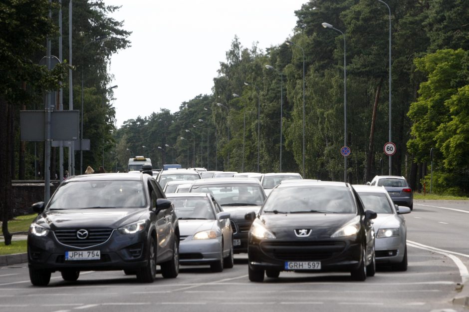 Lietuvos bankas tikisi, kad automobilių draudimo kainos taip sparčiai nebeaugs