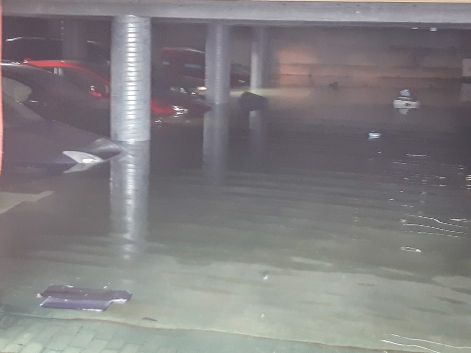 Daugiabučio garaže uostamiestyje – potvynis