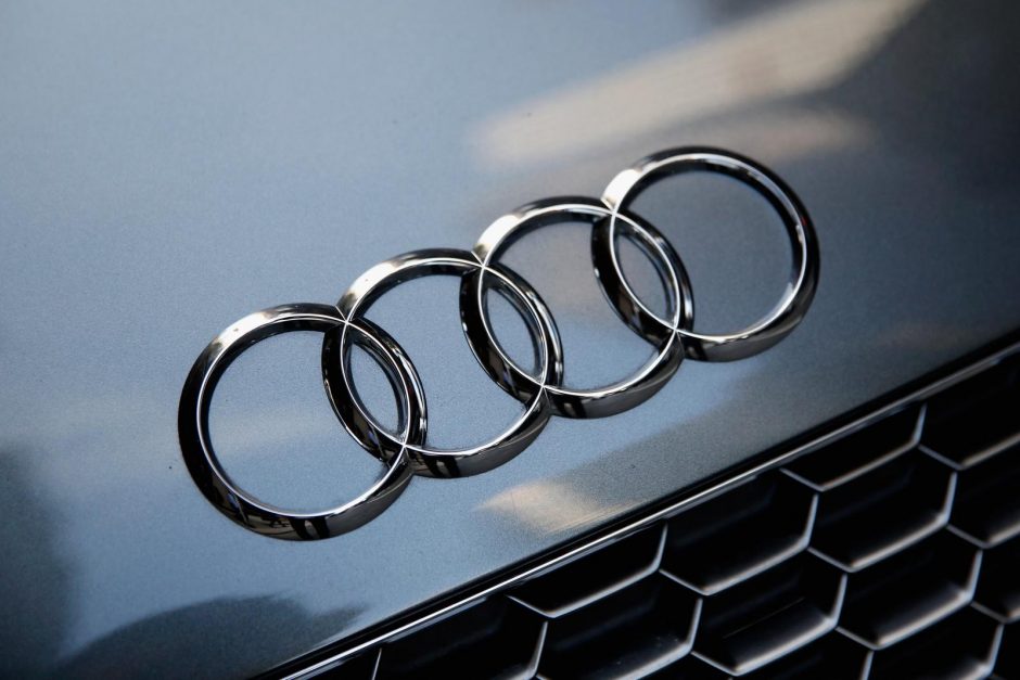 „Audi“ iki 2033 m. nustos gaminti iškastiniu kuru varomus automobilius