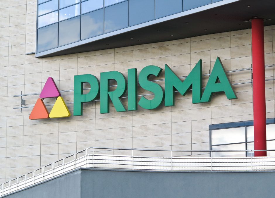 Rygoje dėl griūties pavojaus evakuotas prekybos centras „Prisma“