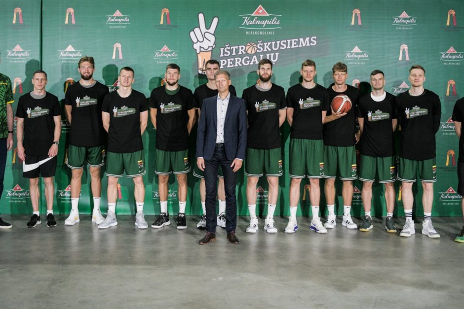 „Kalnapilio“ nealkoholinis alus tapo generaliniu Lietuvos vyrų krepšinio rinktinės rėmėju